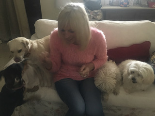linda with dogs