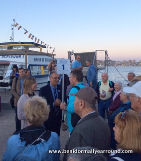 Benidorm Mayor greeting the first passengers off the MS Amadea