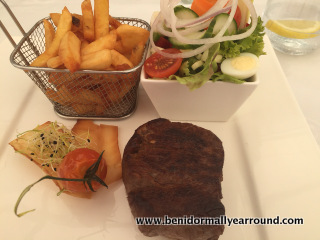 steak and chips at oh solomillo